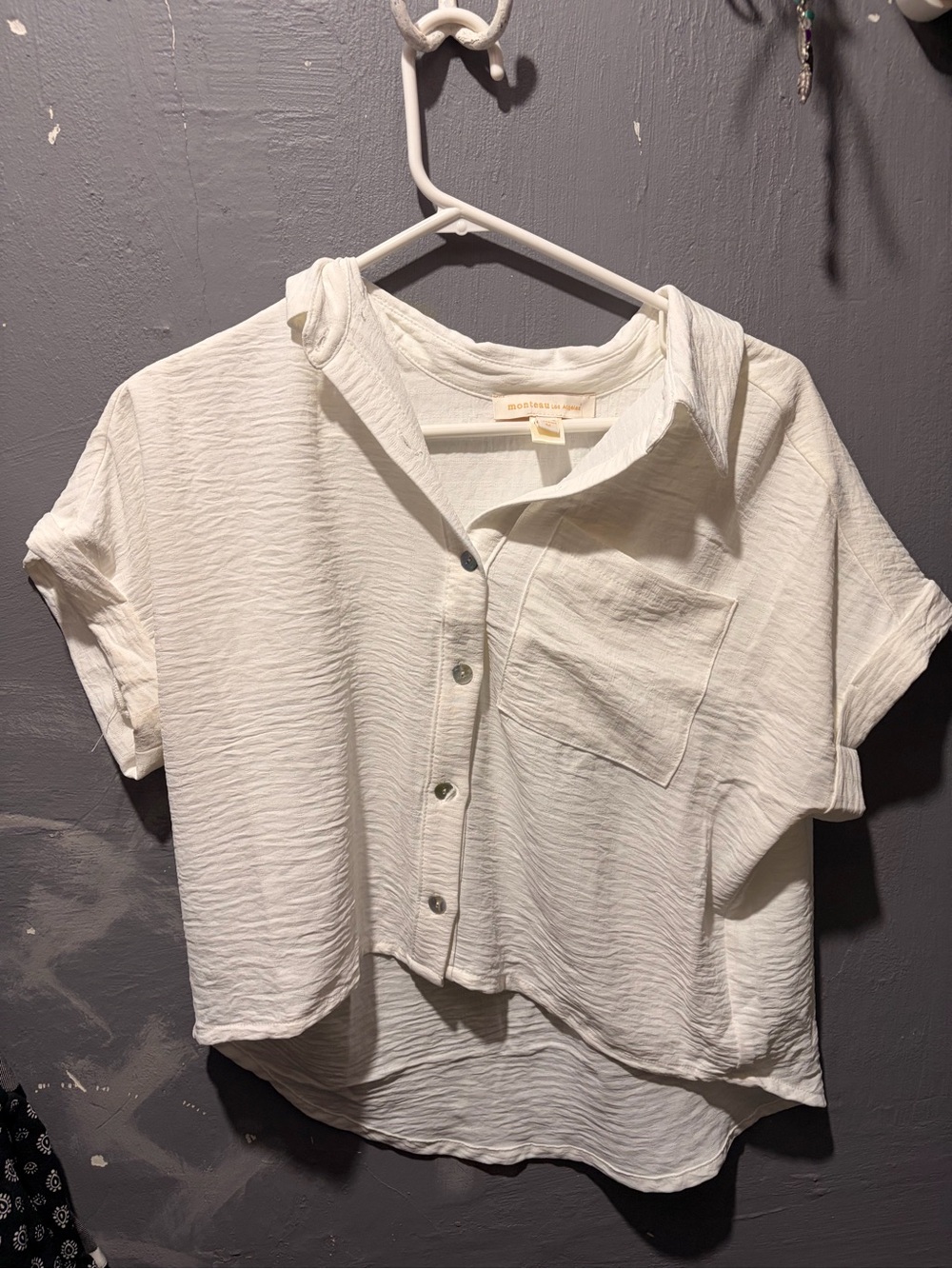 Monteau White Short-Sleeve Button-Down Crop Shirt
